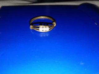 Anillo antiguo con perlas