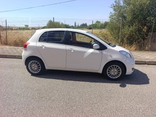 Toyota Yaris 2009