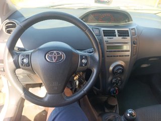 Toyota Yaris 2009