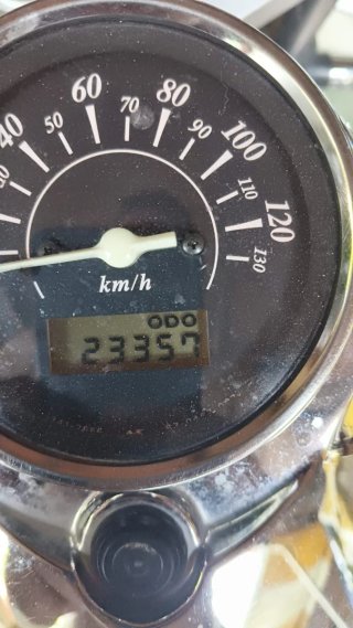 Suzuki Cruiser Negra Manual