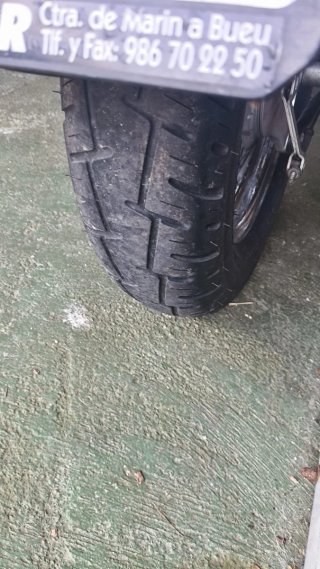 Suzuki Cruiser Negra Manual