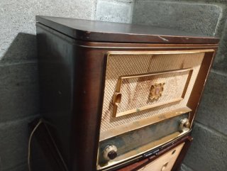 Antiguo Radio Tocadiscos Válvulas