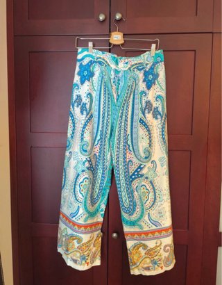 Pantalón Zara estampado paisley