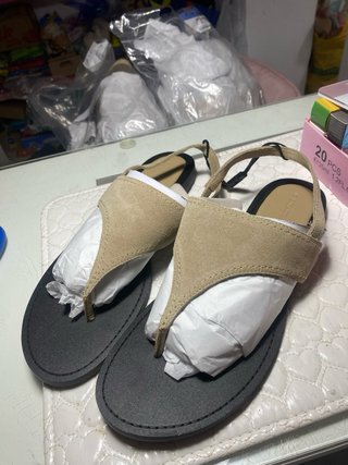 Sandalias Stradivarius Beige y Negro Talla 38
