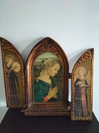 Tríptico religioso madeira entalhada