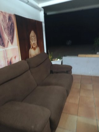 Sofá 2 plazas marrón muy cómodo