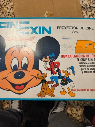 Proyector de cine Cinexin Disney 8mm.