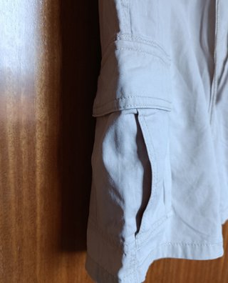 Bermuda cargo beige Pull&Bear talla S hombre