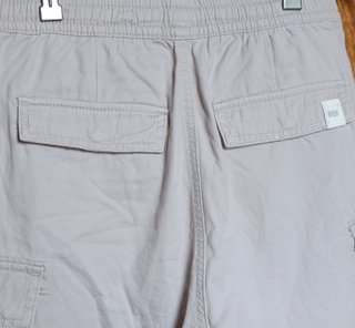 Bermuda cargo beige Pull&Bear talla S hombre