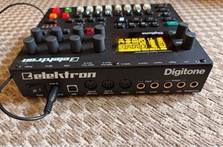 Elektron Digitone Sintetizador Digital