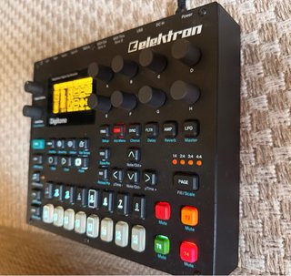 Elektron Digitone Sintetizador Digital