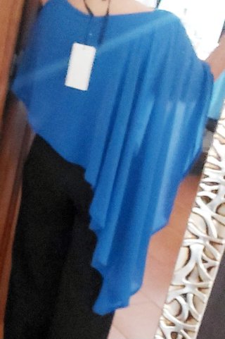 Body Zara asimétrico con capa azul añil