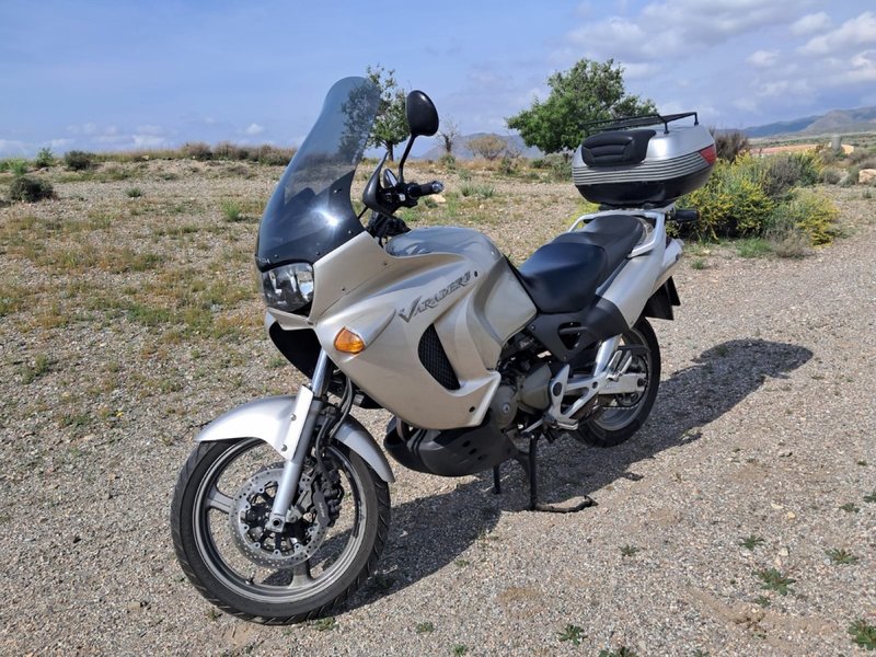 Honda Varadero Adventure Moto Gris