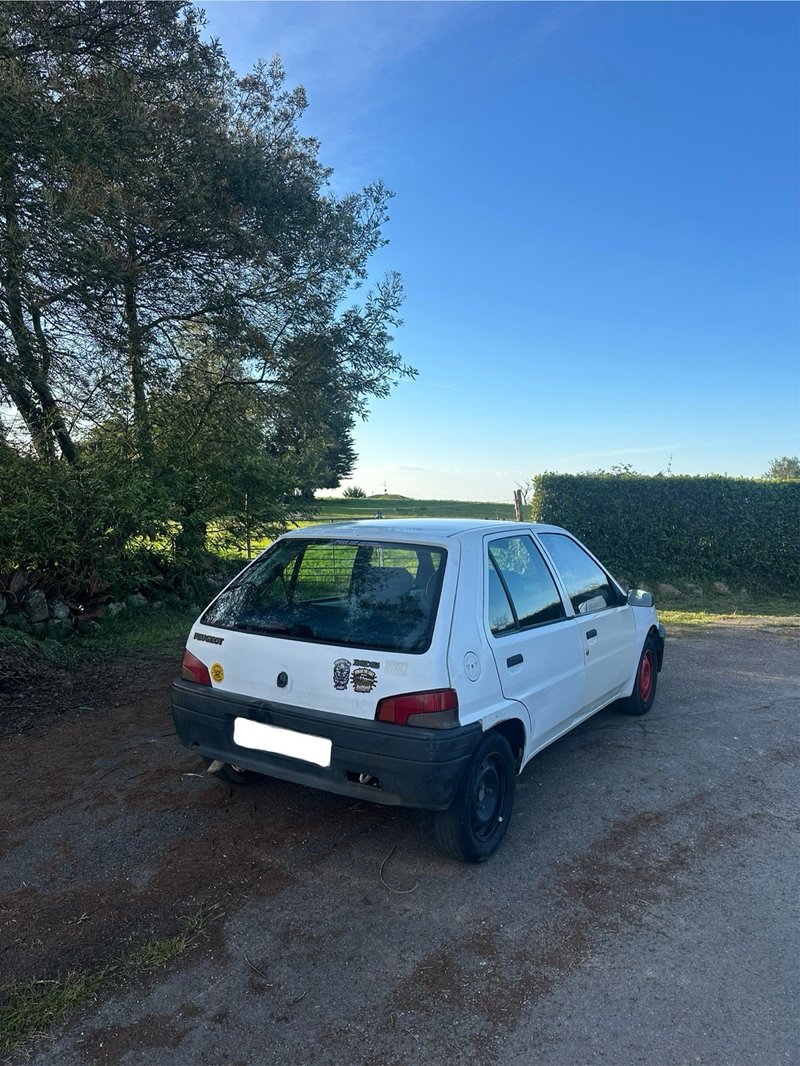 Peugeot 106 1994 - foto 1