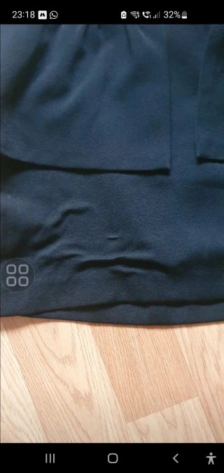 Falda Zara Negra Perlas Talla S