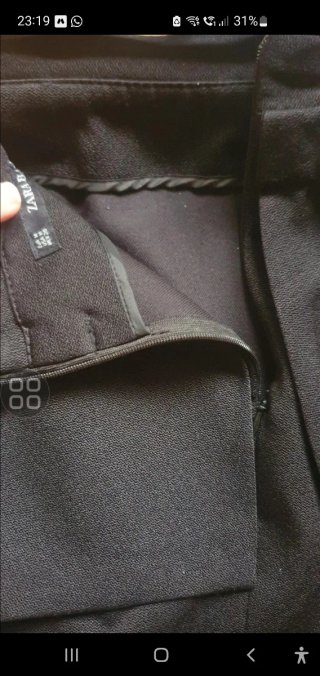 Falda Zara Negra Perlas Talla S