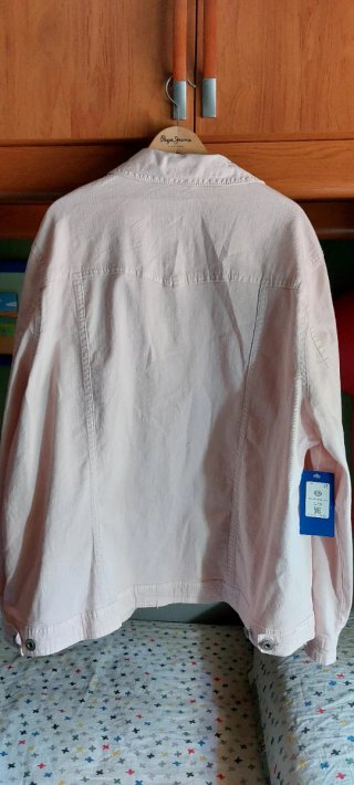 Nueva!! Chaqueta Vaquera rosa