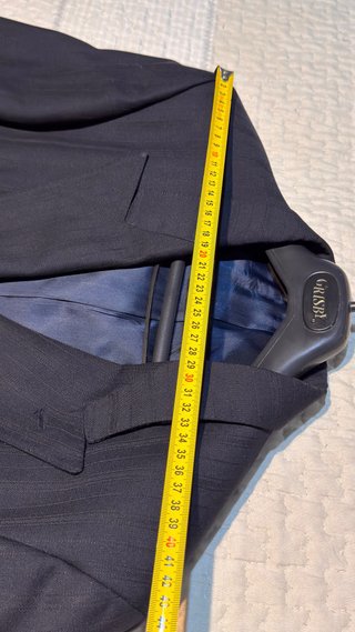 Traje de caballero Vitans azul marino con rayita