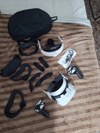 Oculus Quest 2 + Accesorios VR