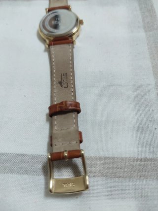 Reloj Lotus Mujer Dorado y Marrón