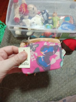 Lote 3: Monedero, Peluche Doc McStuffins