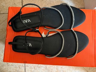 Sandalias Zara Tiras Brillo Talla 39