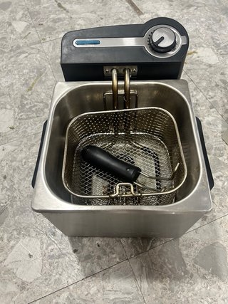 Freidora Taurus Inox Desmontable, precio negociabl