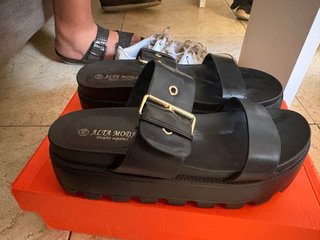 Sandalias ALTA MODA negras plataforma talla 40