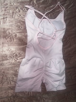 Mono tirante rosa pastel