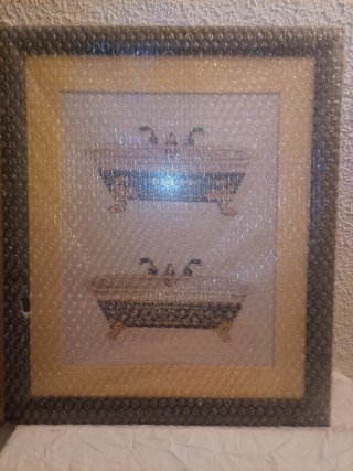 Quadro decorativo con bagno e rubinetto