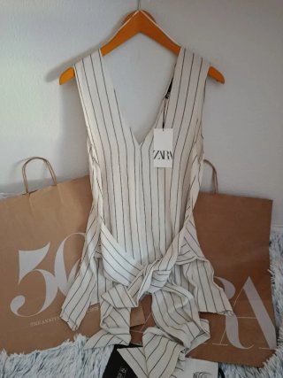 Top Zara Rayas Blanco y Negro