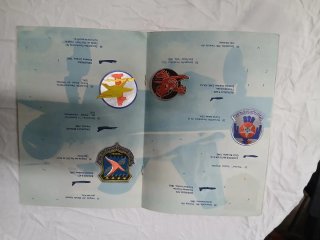 Álbum Emblemas Aéreos y Conquista Espacial