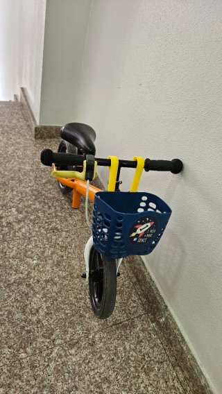 Bici de equilibrio naranja 2-4 años