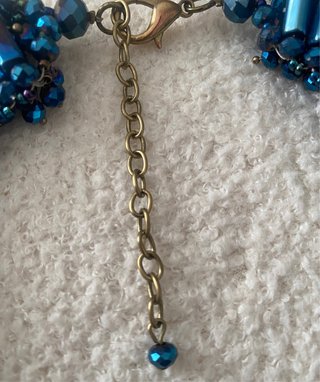 Collar azul
