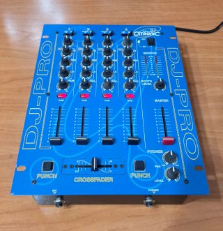 Mesa Mezcladora DJ Citronic DJ-PRO