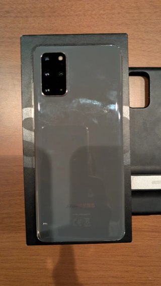 Pacchetto Samsung S20 Plus, Tablet e Watch