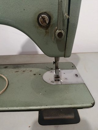 Máquina de coser industrial REFREY