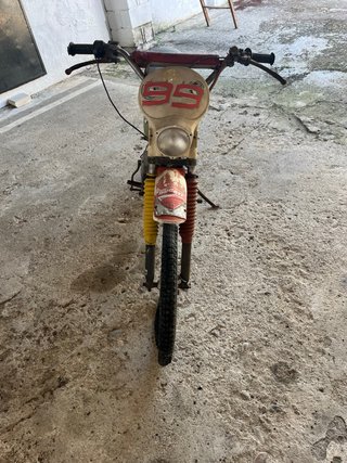 Moto antigua años 70 / 80