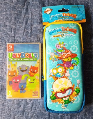 Juego Uglydolls Switch+ Bolsa Superthings