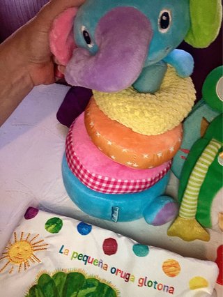 Juguetes de bebé suaves