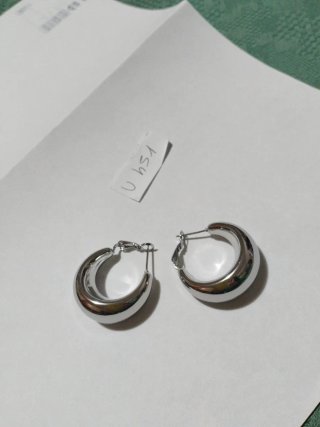 U451 Orecchini cerchio bombato in acciaio inox