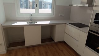 Cocina completa moderna con electrodomésticos