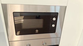 Cocina completa moderna con electrodomésticos