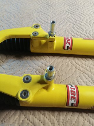 Horquilla RST 381 R Amarilla 1500 grs