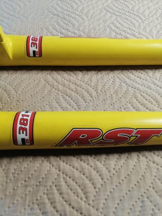 Horquilla RST 381 R Amarilla 1500 grs