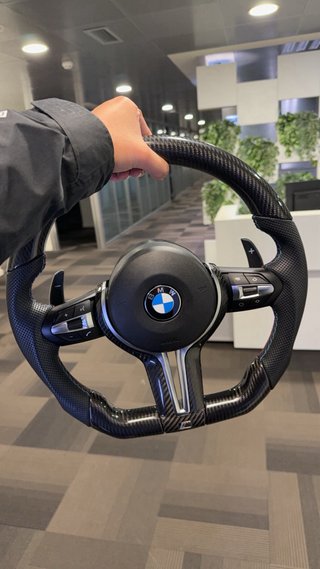 Volante BMW M Carbono