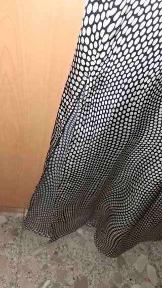 Falda Stradivarius lunares S/36