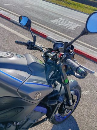 Yamaha FZ8 Naked Manual