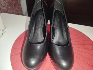 Zapatos de salón tacón alto negros