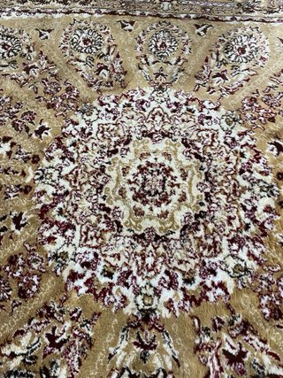 Alfombra diseño clásico beige y marrón